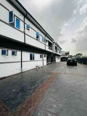 3bdrm Block of Flats in Oregun for sale