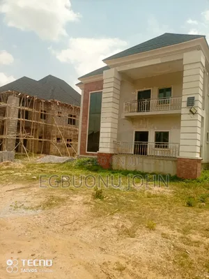 5bdrm Duplex in Sabon Lugbe for sale