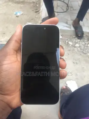 Apple iPhone 16 128 GB White