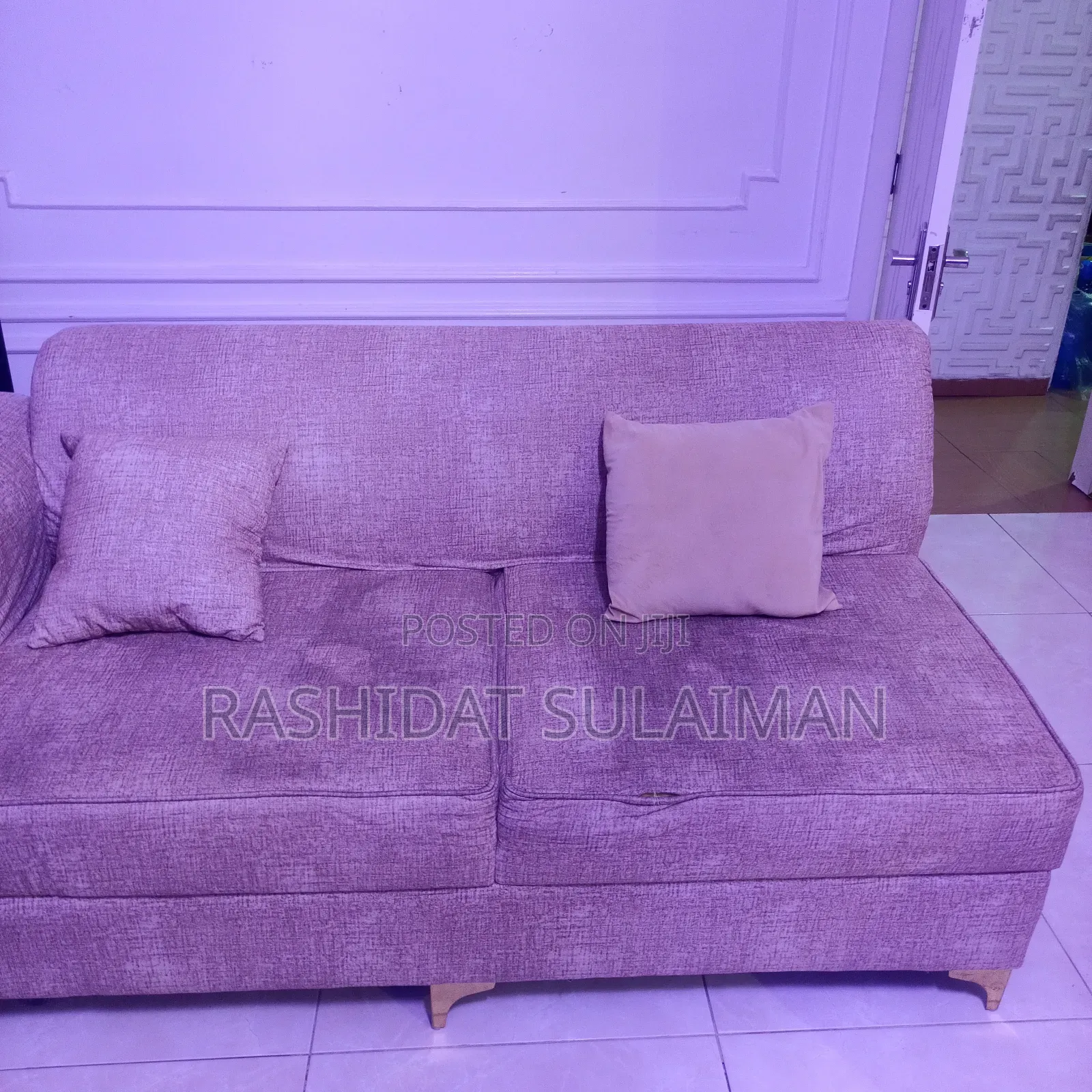 Comfy 3-Seater Couch – Excellent Condition!
