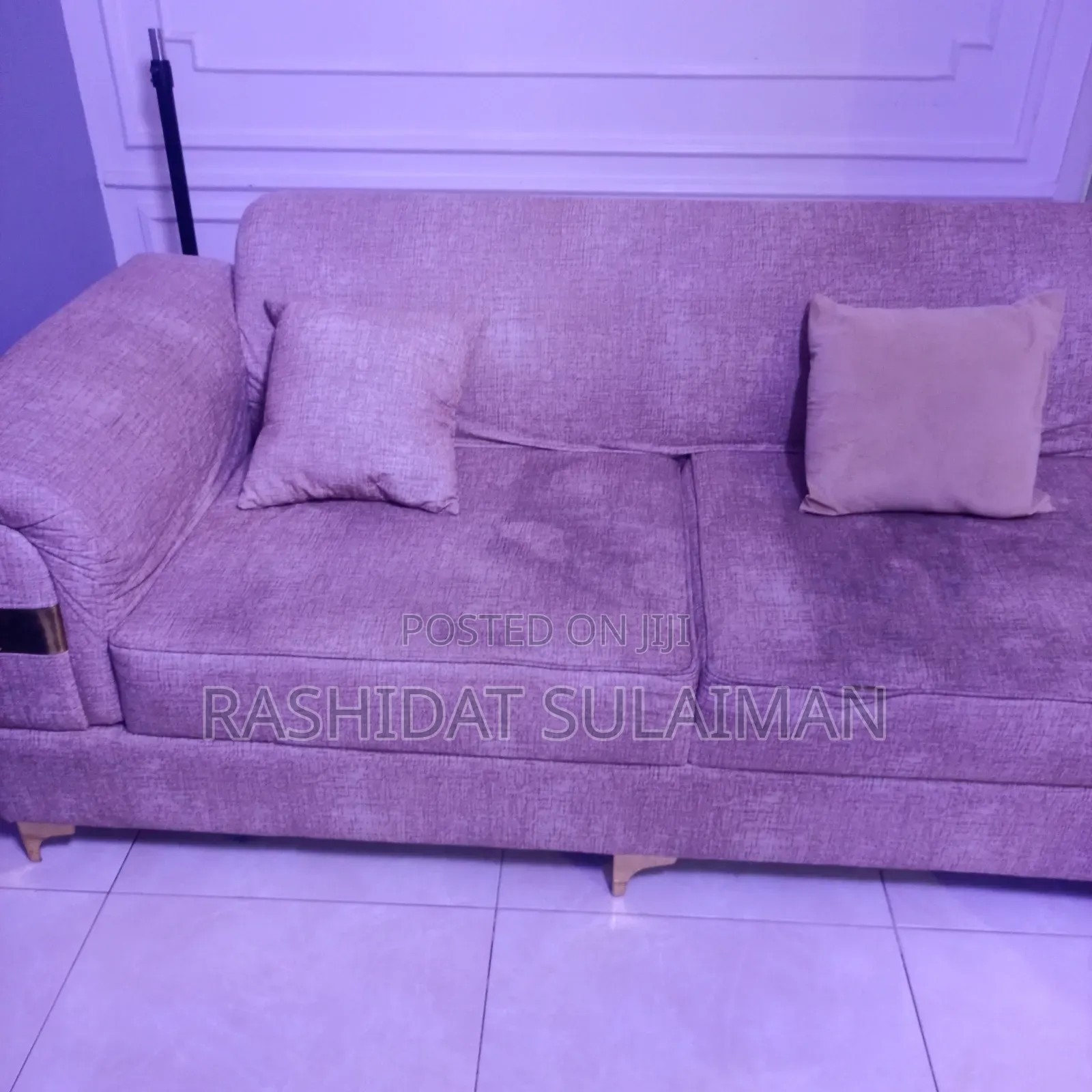 Comfy 3-Seater Couch – Excellent Condition!