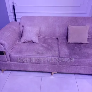 Comfy 3-Seater Couch – Excellent Condition!