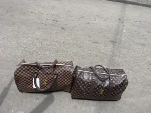 Traveling Bags 17000 for Medium Size