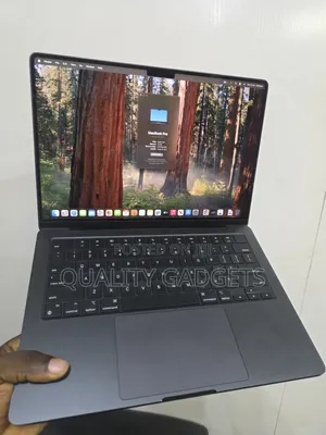 Laptop Apple MacBook Pro 2024 M4 16GB Apple M4 Pro SSD 512GB
