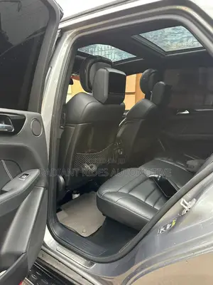 Mercedes-Benz M Class ML 63 AMG 2013 Gray