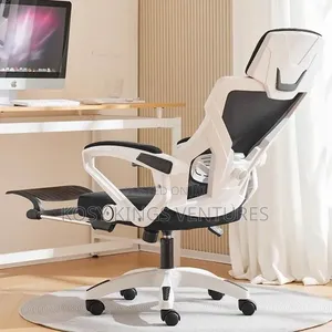 New Ergonomic Chair With Footrest and Headrest