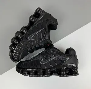 Airmax Sneakers All Black and White. Luxury Quality. Sizes: 39——45