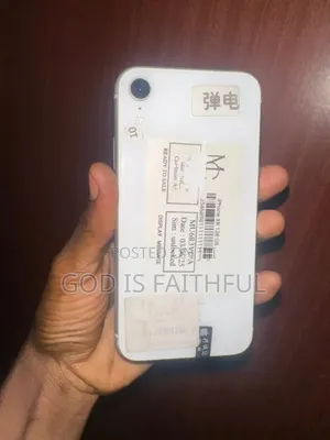 Apple iPhone XR 64 GB White
