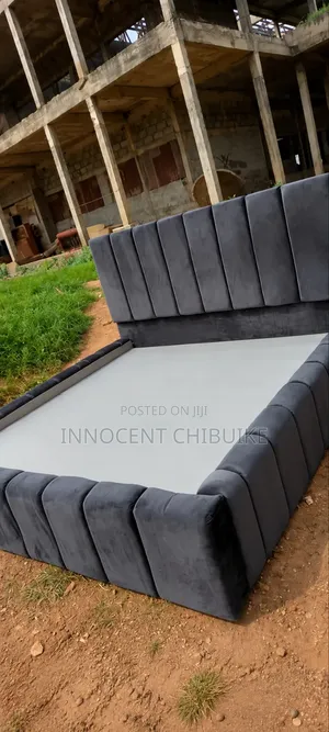 6-6 High Quality Bedframe