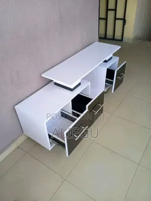 Nice and Quality Tv Bench