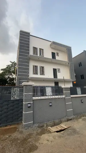 3bdrm Block of Flats in Sagama, Dawaki for rent