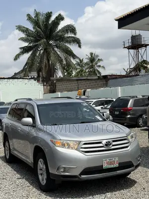 Toyota Highlander 2012 Silver