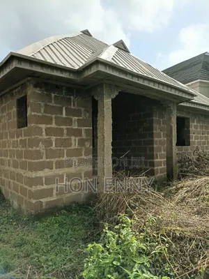 6bdrm Block of Flats in Yellow Gate, Akala Express for sale