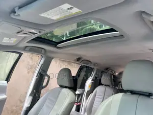 Toyota Sienna 2013 Black