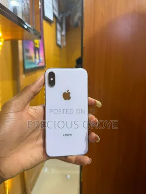 Apple iPhone XS Max 64 GB White