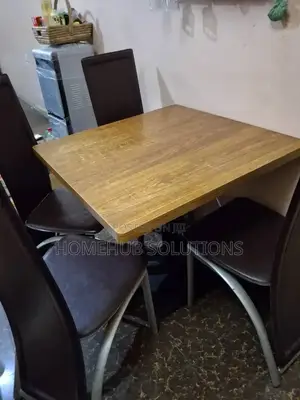 4 Seaters Dining Table Set