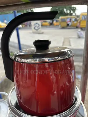 Nice Uk Used Kettle/Pot