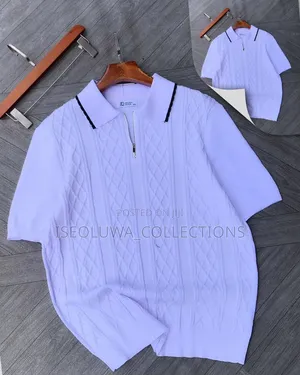 High-Quality Men’S Black White Striped Zip-Neck Knit Polo Shirt
