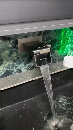 High Quality Executive Conduit Basin Mixer Tap