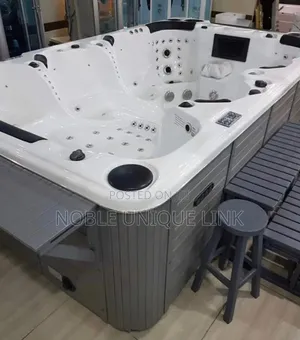 6 in 1 Executive Outdoor Spa Jacuzzi Massage Bath Tub