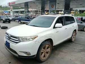 Toyota Highlander 2012 White
