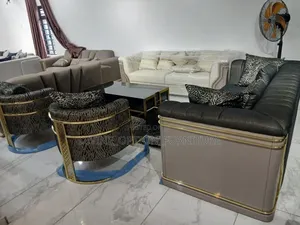 Contemporary Turkey Sofa With Center Table