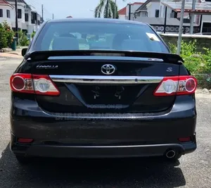 Toyota Corolla S 4dr Sedan (1.8L 4cyl 4A) 2013 Black