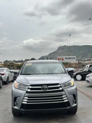 Toyota Highlander 2017 Silver