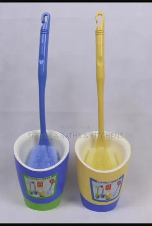 Modern Silicone Toilet Brush and Holder Set With Hanging Hook
