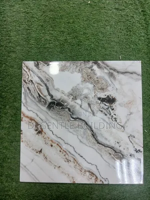 400x400 Carara Gold