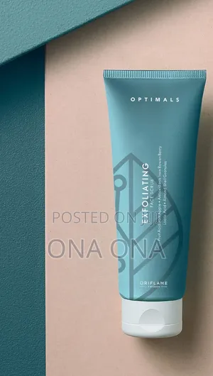 Optimals Exfoliating Face Scrub