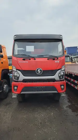 Brand New Shacman Sagmoto 6 Tyres Dump Truck With Auxiliary