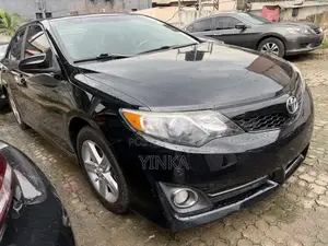 Toyota Camry SE 4dr Sedan (2.5L 4cyl 6A) 2012 Black