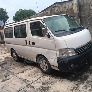 Nissan Caravan (Urvan) 2005 White