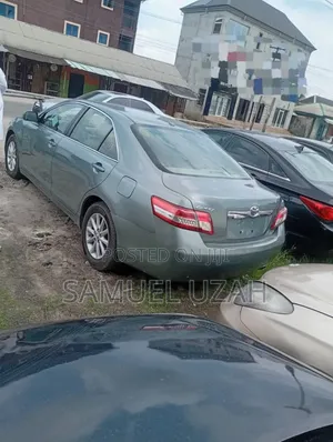Toyota Camry 2011 Green