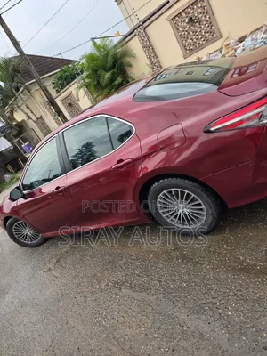 Toyota Camry LE FWD (2.5L 4cyl 8AM) 2018 Burgundy