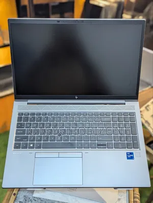 Laptop HP ZBook Firefly G8 16GB Intel Core i7 SSD 512GB