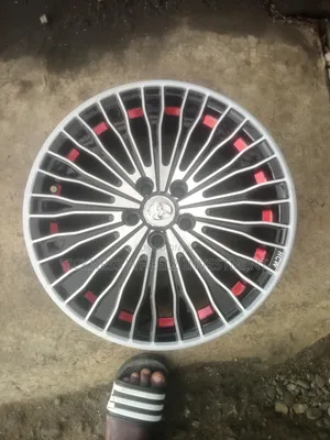 Quality Standard Toyota Corolla Alloyed Wheel 16 Inch