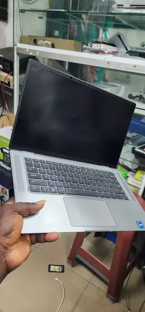 Laptop Dell Latitude 9520 16GB Intel Core i7 SSD 512GB