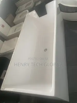 Free Standing Bathtub (Square Shape )