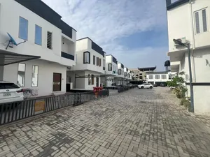 4bdrm Duplex in Lekki County Estate for sale