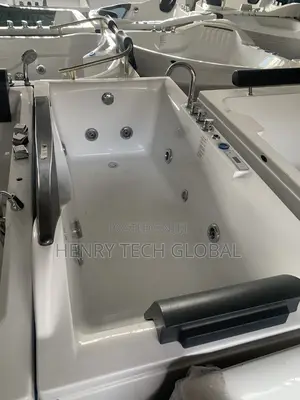 Single Straight Jacuzzi