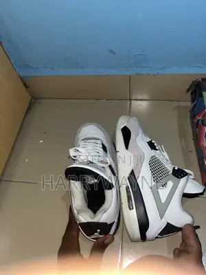 Air Jordan 4 Retro Original Military Black