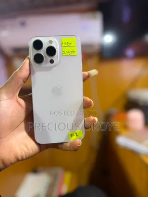 Apple iPhone 15 Pro Max 256 GB White