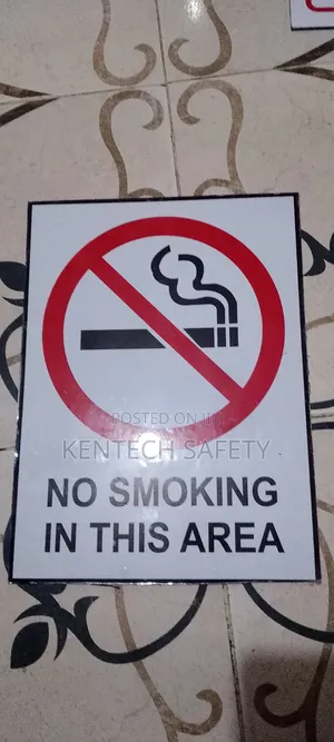 No Smoking 🚭 In This Area 11.6 Wx15 8