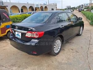 Toyota Corolla LE 4dr Sedan (1.8L 4cyl 4A) 2012 Gray