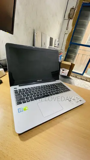 Laptop Asus VivoBook 15 X505BA 16GB Intel Core i7 SSD 512GB