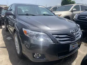 Toyota Camry 2009 Gray