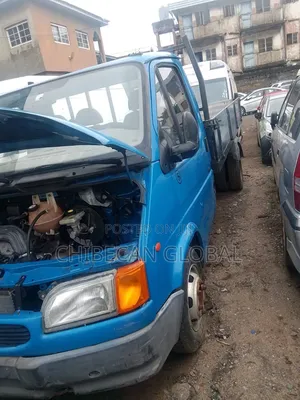 Ford Transit Truck (Petrol) 6 Tyres Tokunbo