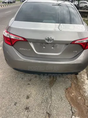 Toyota Corolla LE 4dr Sedan (1.8L 4cyl CVT) 2016 Gray